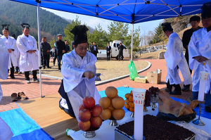 엄태항 봉화군수 “풍년들게 하소서”