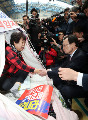 포항 간 이해찬 “추경·특별법 등 대책 마련”
