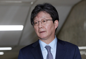 유승민 “국민 마음 얻어야”…제3지대론 반대
