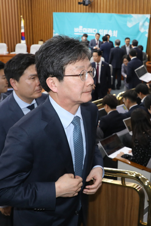 유승민 “한국당이든 평화당이든 오늘로 합당·연대는 없다”