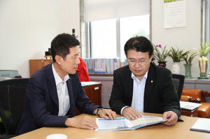 이강덕 시장, 국회 방문…국비·특별법 제정 총력