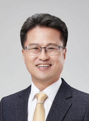 정부, 10년 간 日 전범기업 제품구입에 9천억 사용