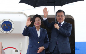 文대통령, 뉴욕 향해 출발…23일 한미정상회담