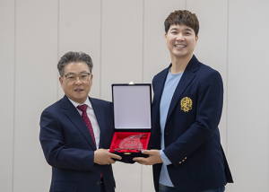 개그맨 박수홍, 울릉군 홍보대사 됐다