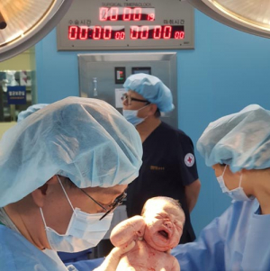 상주적십자병원서 새해 첫 아기 탄생