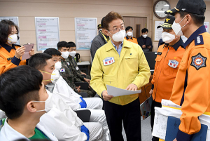 이철우 지사, 경북소방학교 생활치료센터 현장점검 나서