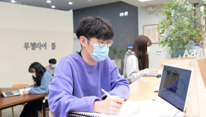 대학 온라인수업 한달…“과제만 넘쳐”