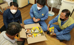포항제철소, ‘찾아가는 무료급식’ 소외계층 지원 