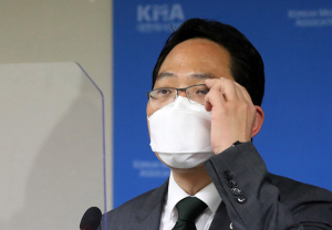 여당 제안 ‘의료파동 원점 재논의’ 급물살