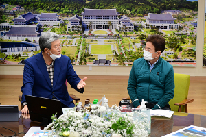 곽용환 고령군수, 경북도청 방문…고령-달성 특화사업 논의