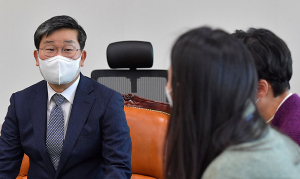 秋·尹 갈등, 공수처 논란…