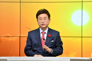 <신년사>코로나 전쟁서 이기고 세계로 도약하겠다