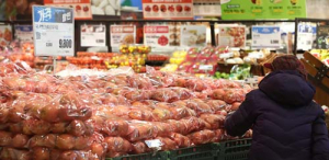 설 차례상 작년보다 18% 비싸다…시장 24만원·마트 34만원