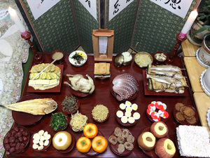 설 차례상엔 술 한 잔, 차 한 잔, 과일 한 쟁반