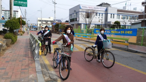 상주 국제로타리 3630지구 보행보조차 전달