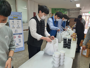 포항제철소, 지역 내 취약계층 결식 예방 ‘희망나눔 도시락’ 사업 마무리