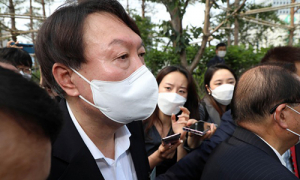 국힘 “윤석열 정치행보 하루 만에 ‘尹죽이기 플랜’ 가동”