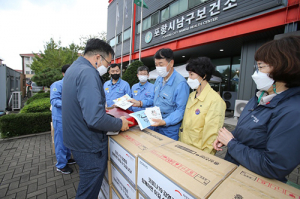 포스코, 코로나19 의료진에 감사 손편지 전달