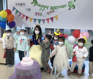 KNUES 오케스트라 정기연주회 오케스트라 72명 중창단 20명 공연