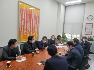 군위군수   “대구편입… 5년 갈등 극복한 지역사회 합의…”