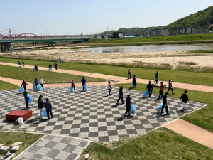 김천시 자산동 통장협의회 감천 주변 환경정화 활동
