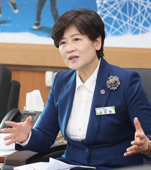 대구교육감 선거, 보수대 진보 ‘격돌’…‘현직이냐? 새 인물이냐?’