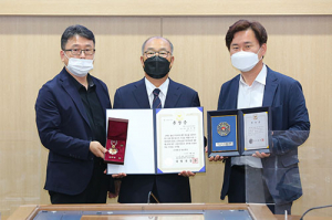 경주시, 故 김성태 하사 유족에 화랑무공훈장 전수