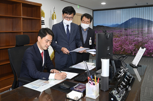 최재훈 달성군수 취임, 1호 결재는 ‘군수실 이전’