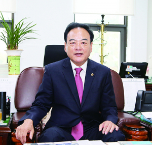 이만규 대구시의회 배한철 경북도의회 “수장 자리 올랐다”