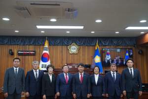 울진군의회 의장에 임승필, 부의장에 김정희