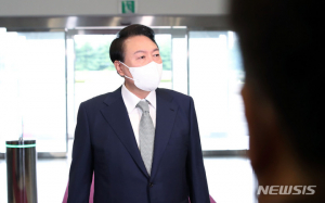 윤석열 정부‚ 한중 관계 개선 ‘총력’