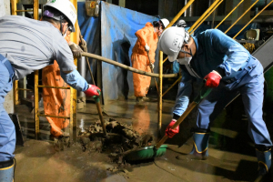 포스코‚ 포항제철소 정상가동 위해 주말에도 복구 총력
