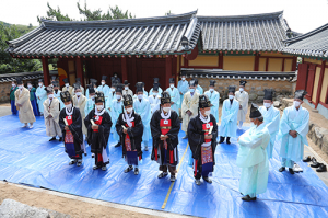 봉화향교서 추계석전대제 봉행…성현들 업적 추모