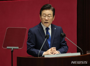이재명 “외교참사 책임 묻겠다” vs 與 “李 핵폭탄급 사법리스크”