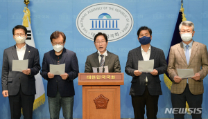 감사원 ‘文조사’…與 “무책임한 대통령” vs 野 “공포 정치”