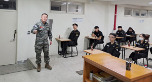 “아직도 귓가에는 폭탄 터지는 소리가 들립니다”
