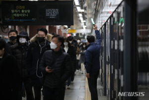 철도노조도 파업 초읽기…KTX·1·3·4호선·화물 운행 차질 불가피