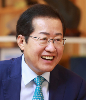 홍준표, 극언 동원하며 행안부와 정면 충돌