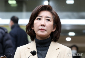 나경원·장제원‚ 설전…羅 “제2 진박감별사” vs 張 “제2 유승민”