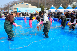 맛과 멋에 반하다…울진대게와 붉은대게 축제 성료
