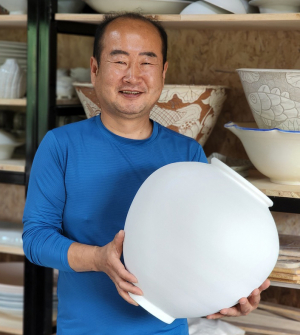 의성군, 최해완 작가 도자기 분야 명장 지정