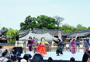 경주, 황리단길·보문단지 등 인파 북적