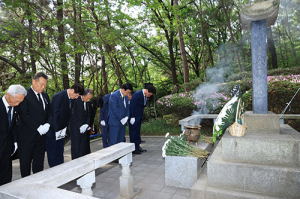 수성구, 제68회 현충일 맞아 나야 대령 기념비 참배