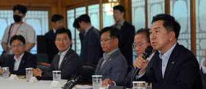 당정 “해양 방사능 조사 확대…국내산 全어종 검사체계 구축”