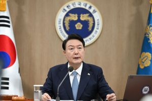 윤, 추석선물 중고거래 소식에 “물가 잘 관리하라”