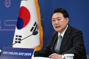 尹 “소통 부족 반성…국민 위한 정치할 것”