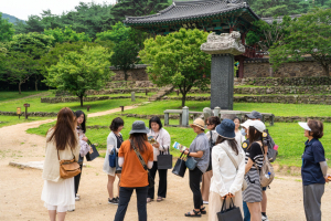달성군 ‘역사·인문학 버스투어' 시범운행