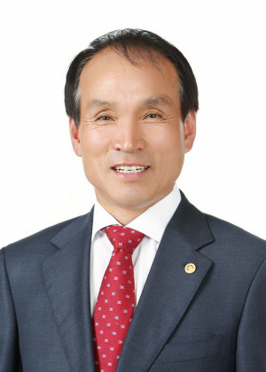 이만희, 청도군의회 의장단 선거 개입 파장....