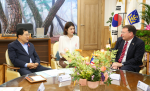 놀란 바크하우스 주부산 미국영사관 영사 일행 경주시 방