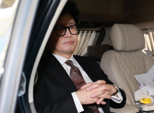 한동훈, '계엄·탄핵' 후폭풍에 조기 퇴진···